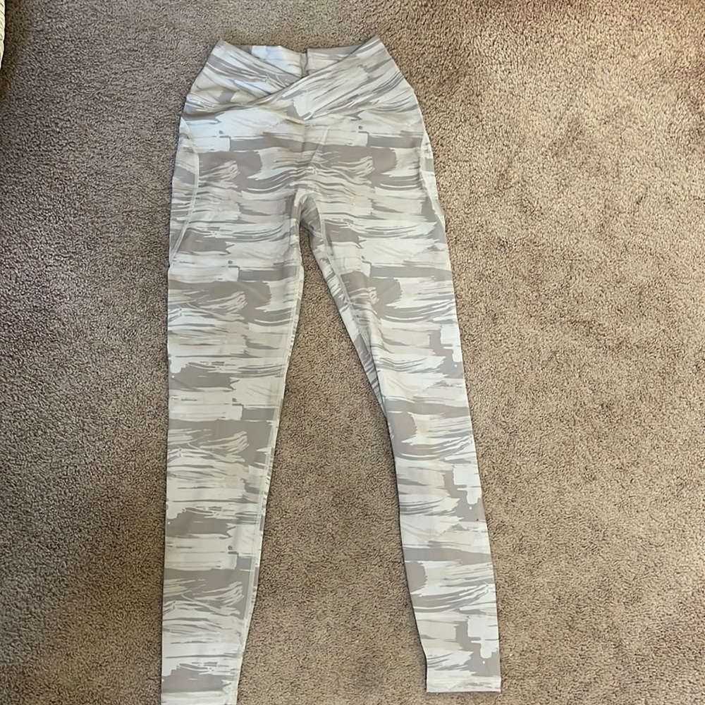 Alphalete surface leggings never worn